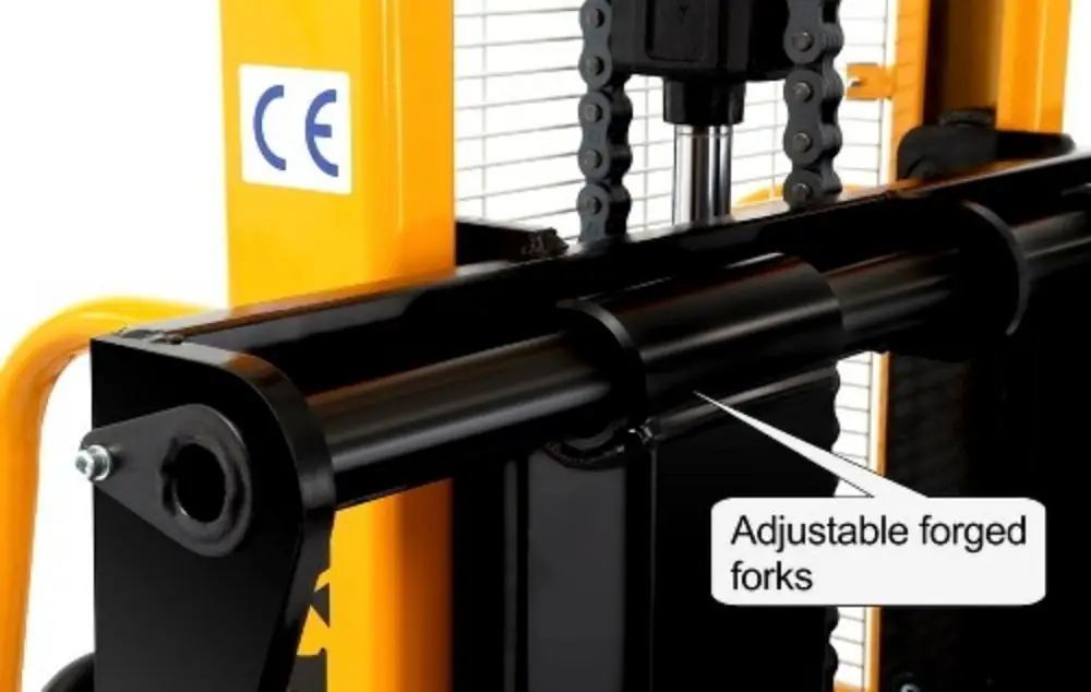 manual lift pallet stackeradjustable forks 2000kg  4400lbs capacity 63" 1600mm lifting height